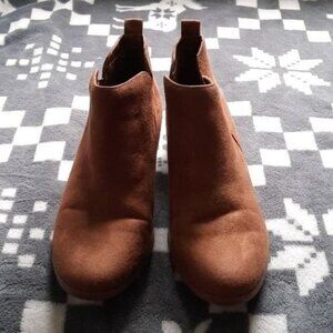 American Eagle Brown Faux Suede Round Toe Ankle Bootie Size 8